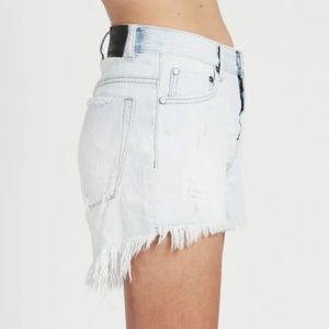 LIKE NEW One Teaspoon Brandos Relaxed fit denim shorts sz 25